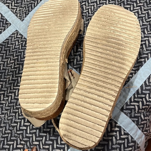 Maurice’s sandals - Picture 4 of 6